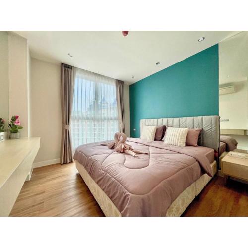 Jomtien Beach Waterpark Condo Pattaya