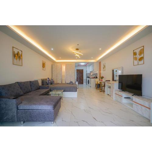 Jomtien Seaview Studio at View Talay 5 ,Big Pool