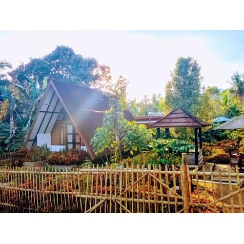 Jon's Paradise Villa and Resto