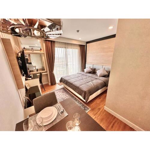 Journey Studio in Dusit Grand Park