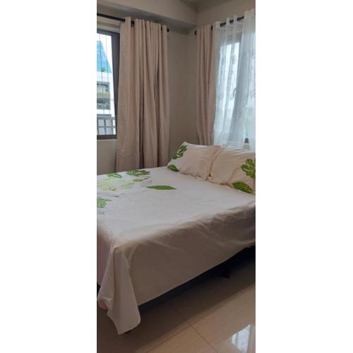 Jovy Place At Shore Residences&Sea Residences near Moa