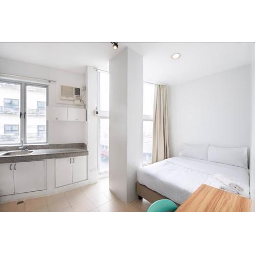 JP Santiago Studio Makati J206