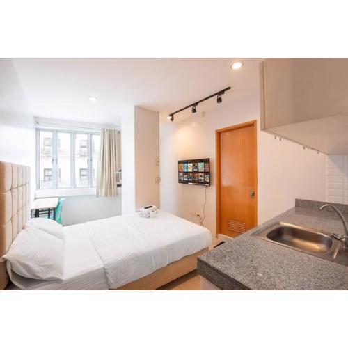 JP Santiago Studio Makati J207