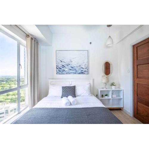 Julias Bright Stylish Condo Balcony