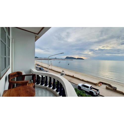 Jungle Cafe and Guesthouse