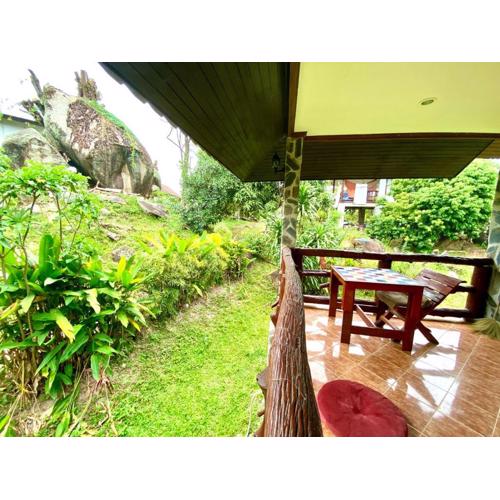 Jungle Rock House in srithanu