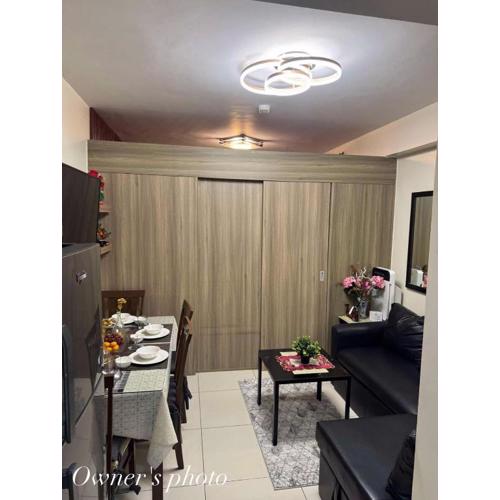 JUVREY 1 BR Studio Unit with balcony