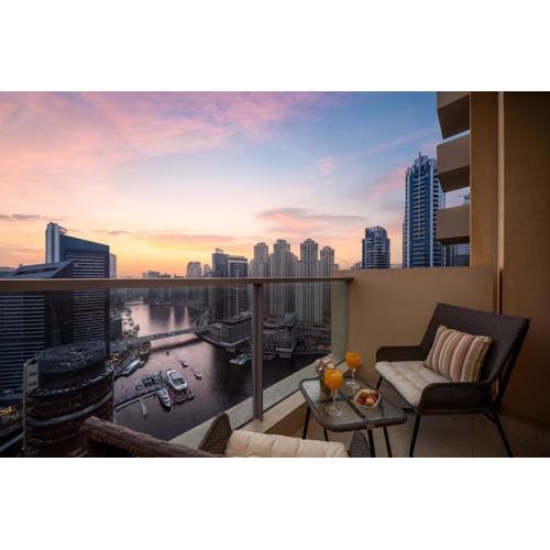 JW Marriott Marina By Luxe Living Collection - Wane By Somiya Infinity Pool