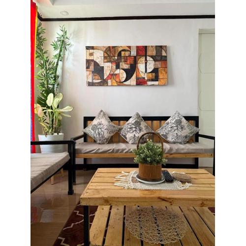 Kae's Place Staycation House near Windmill Farm