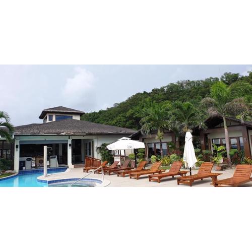 Kahuna Beach Resort and Spa