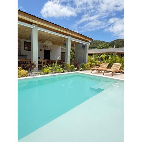 Kaia Beach Lodge en Cosón