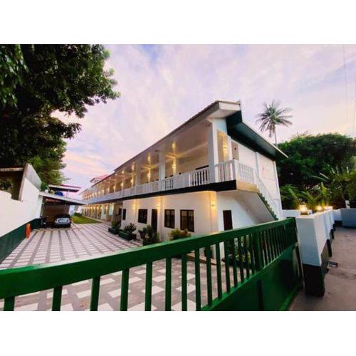 Kakisa ll Diving Resort