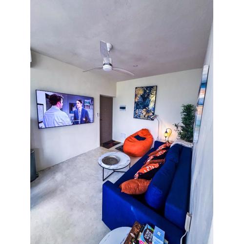 Kaleidoscopic Apartment