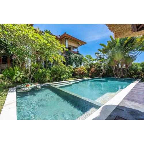 Kamayana, Peaceful & Quiet 6BR Villa with huge pool and Tropical garden