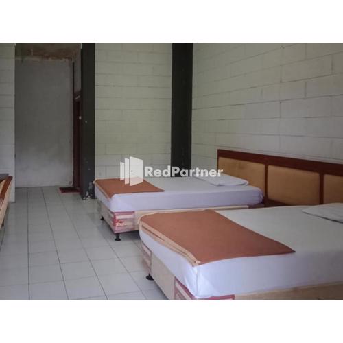Kampung Resort Pertiwi RedPartner