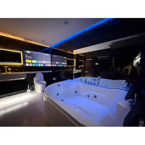 Kandi Suites 2BR with private Jacuzzi 500 Mbps internet