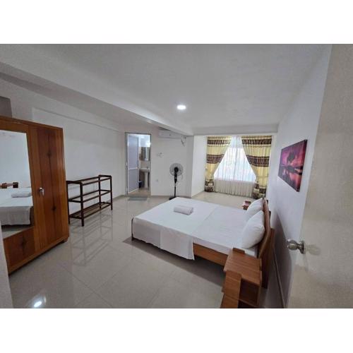 Kandy Panoramic MPM Deluxe suit Air-conditioned - 4A1