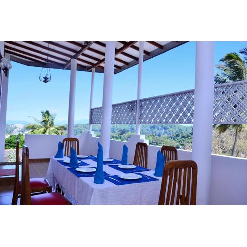 Kandyan White Holiday Homes