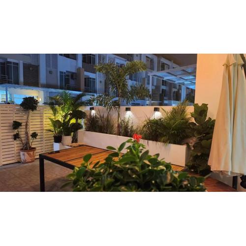 Kann Villa Jomtien Beach & Bobi Trip