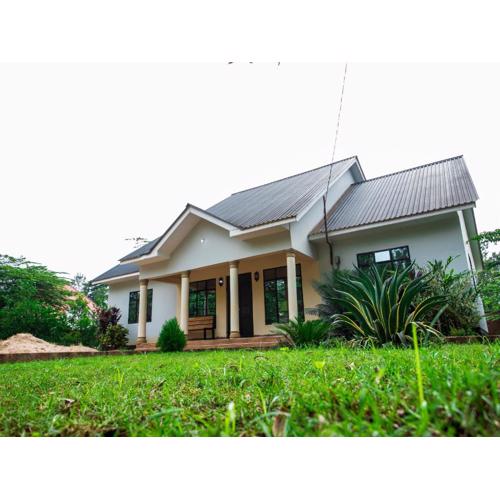 Karibu Cottage Safari