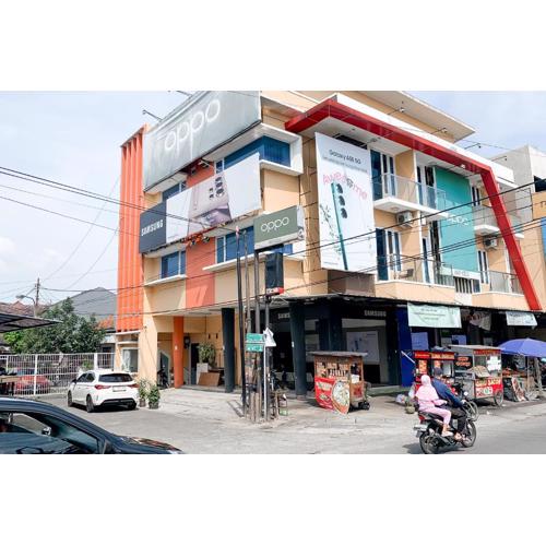 Karins Guesthouse Syariah RedPartner