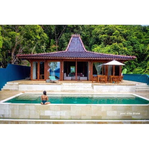 Karuna El Nido Villas
