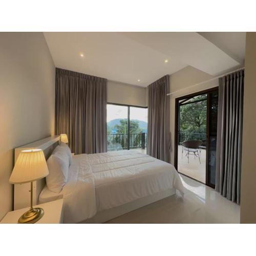 Kathu Prime Hill F4 3BR