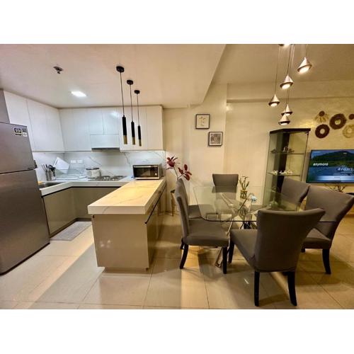 Kathys Crib 2Bedroom MOA View at Shell Residence