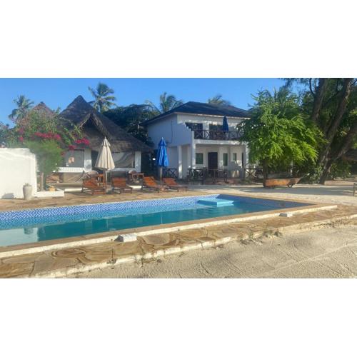 Kaure Sand Beach Lodge