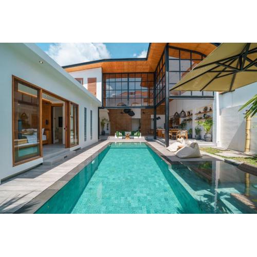 KClub Greenfields - Contemporary 3BR Townhouse in Berawa