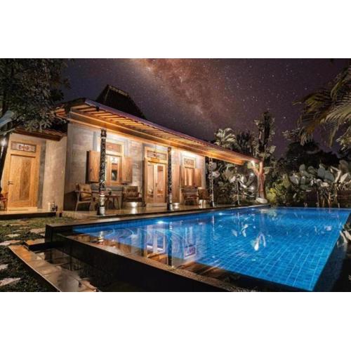 KeJawa Luxury Villa by Sampai