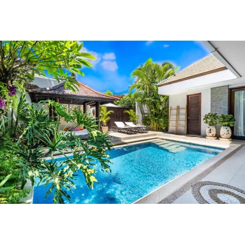 Kejora Beachfront Estate - Villa Murni moments from Sanur beach