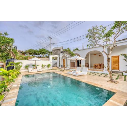 Kelingking Green Village