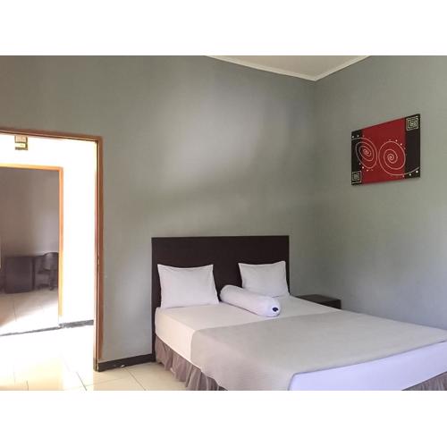 Kemang Place near Lippo Mall Kemang Mitra RedDoorz