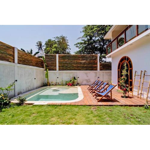 Kerasia 2 BR Villa With Private Pool NE61