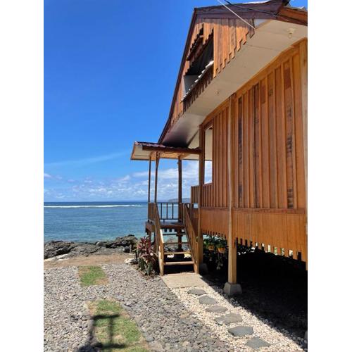 Kertasari Golden House Homestay