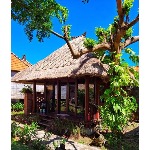 Ketewel Bed and Breakfast Kshanti Room