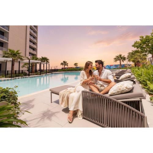 Keyrock Living - Luxe 2BR in Business Bay