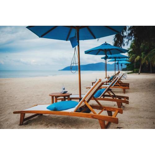 Khanom Sea Beach Resort