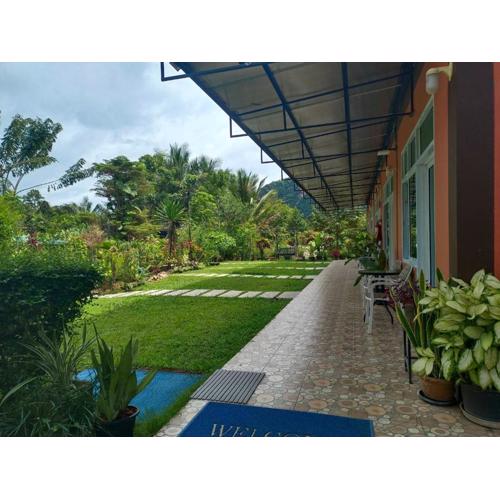 Khao Sok Country Resort