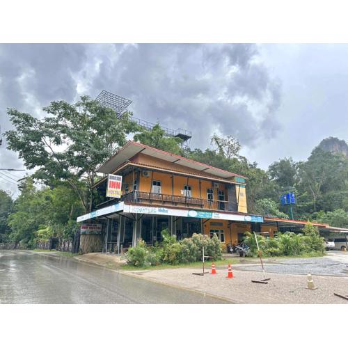 Khao Sok Inn Hostel