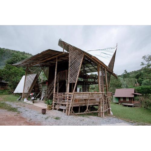 Khaokhopimphupha farmstay เขาค้อพิมภูผาฟาร์มสเตย์ ไม่มีไฟฟ้า น้ำจากน้ำตกธรรมชาติ Low cabon with Sustainability cares