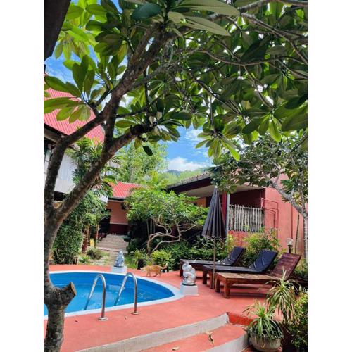 Khum dara lanta resort