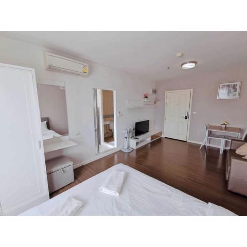 Kiang Fah Hua Hin by Aimy