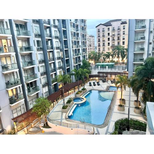 Kiel 4-Star Condo Hotel Near NAIA Manila Airport Terminal