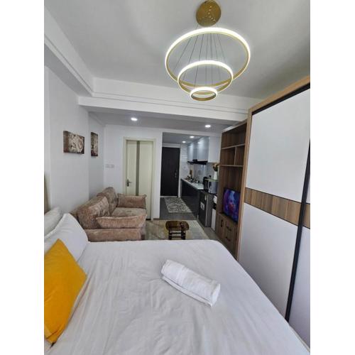 Kilimani Stylish Studio with Gym & Restaurant near Yaya Centre