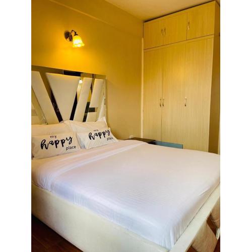 Kilimani Super one and half bedroom near Yaya Centre with NETFLIX