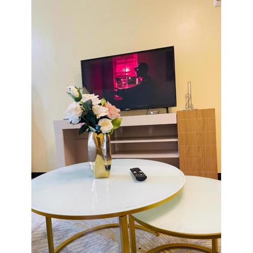 Kilimani Vacation one and half bedroom Netflix near Yaya centre