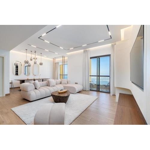 King 2 Bedroom Jumeirah Beach & Dubai Eye Views