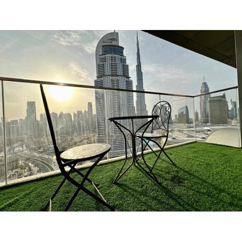 King 2BR With Burj Khalifa View In Boulevard Point